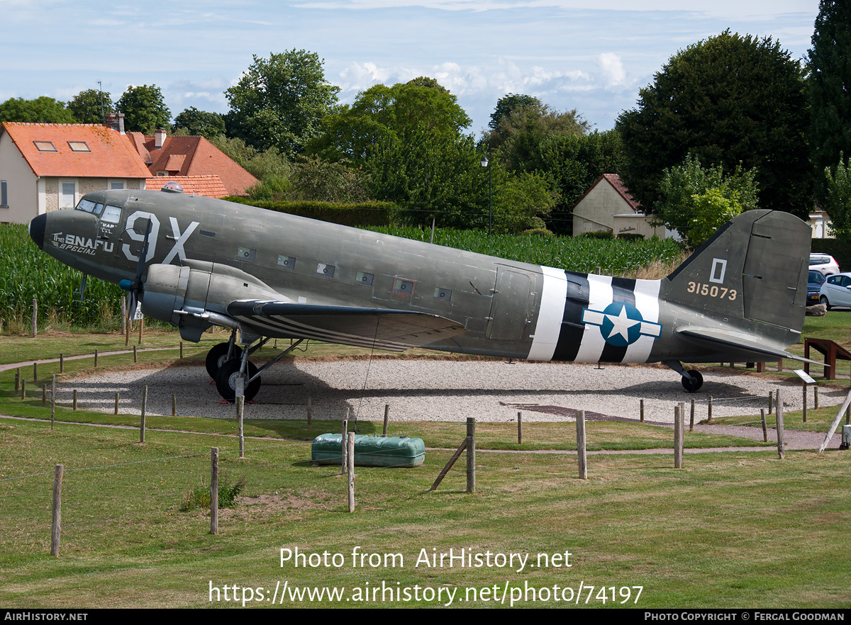 Aircraft Photo of 43-15073 / 315073, Douglas C-47A Skytrain, USA - Air  Force