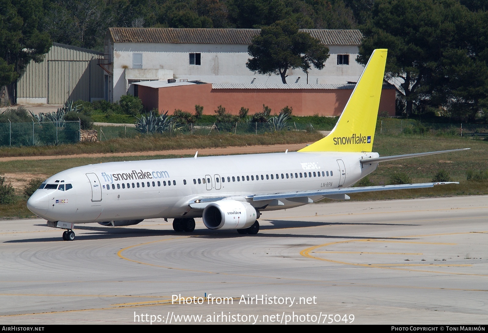 Aircraft Photo of LN-RPN | Boeing 737-883 | Snowflake | AirHistory.net #75049