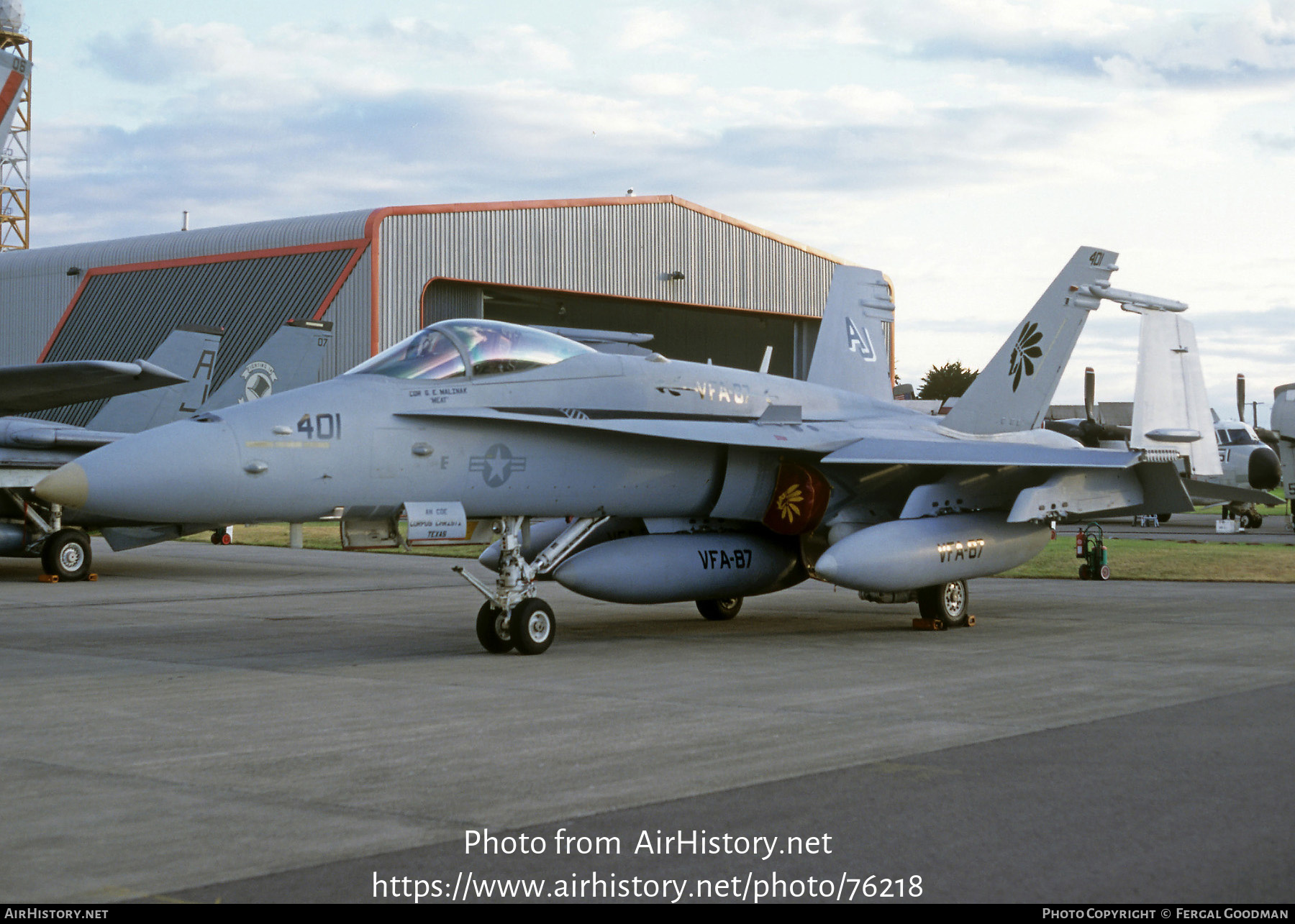 Aircraft Photo of 164675 | McDonnell Douglas F/A-18C Hornet | USA - Navy | AirHistory.net #76218