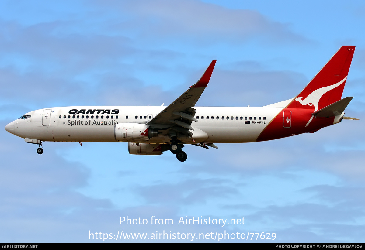 Aircraft Photo of VH-VYA | Boeing 737-838 | Qantas | AirHistory.net #77629