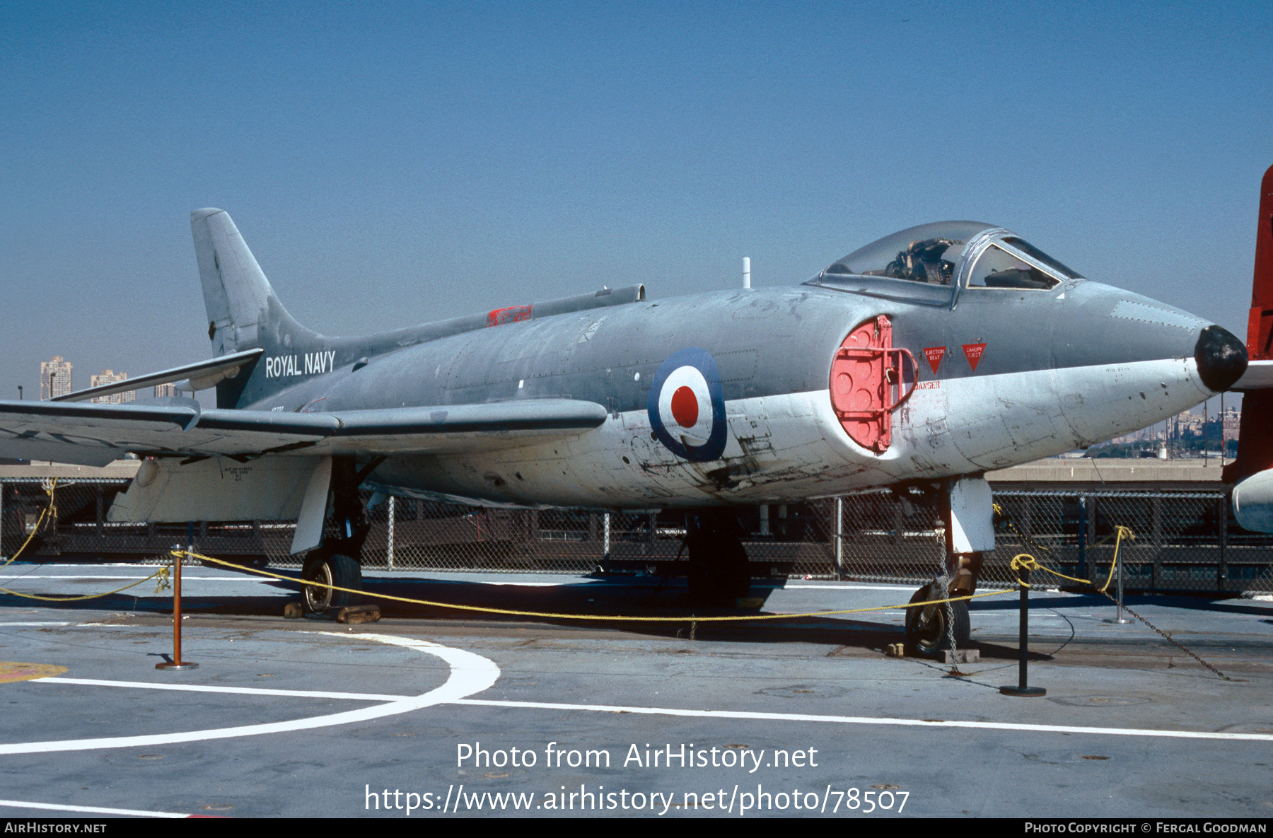 Aircraft Photo of XD220 | Supermarine Scimitar F1 | UK - Navy | AirHistory.net #78507