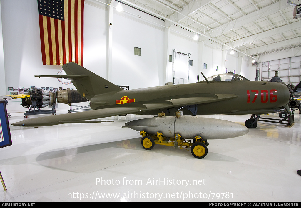 Aircraft Photo of 1706 | PZL-Mielec Lim-5 (MiG-17F) | Vietnam - Air Force | AirHistory.net #79781