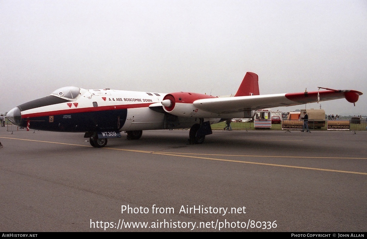 Aircraft Photo of WT309 | English Electric Canberra B(I)6 | UK - Air Force | AirHistory.net #80336