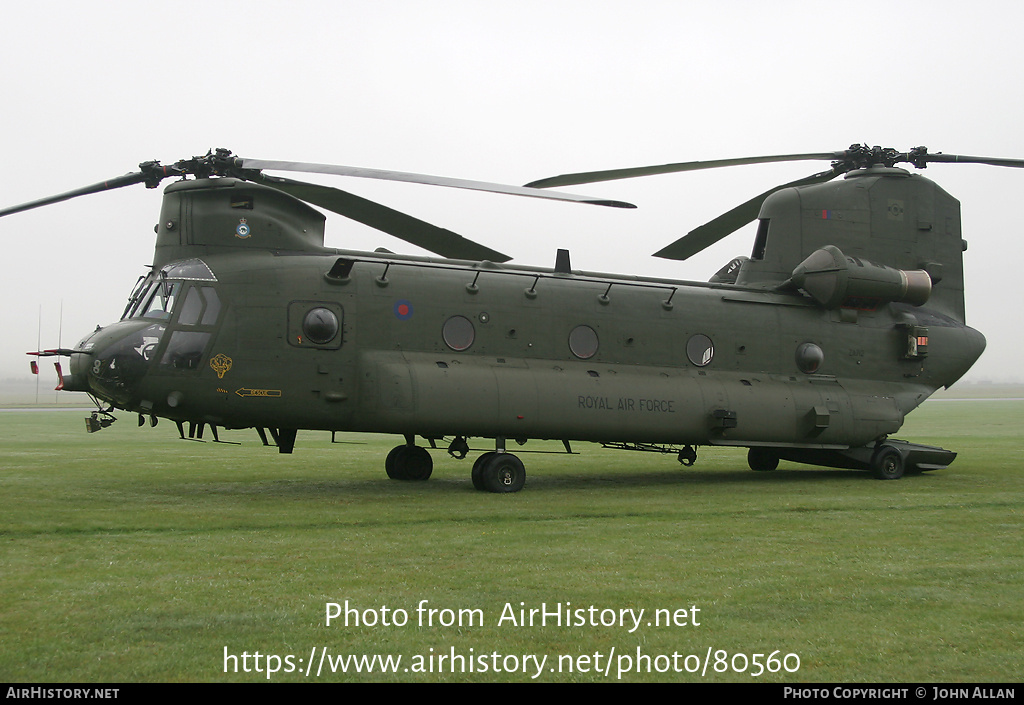 Aircraft Photo of ZA712 | Boeing Chinook HC2 (352) | UK - Air Force | AirHistory.net #80560