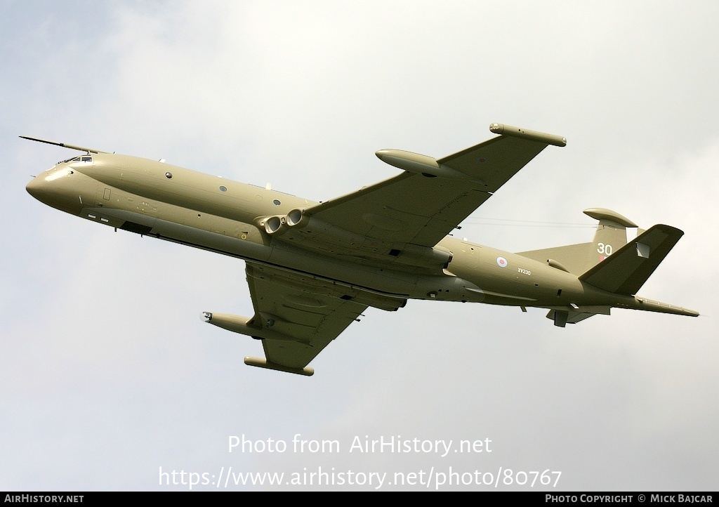 Aircraft Photo of XV230 | Hawker Siddeley HS-801 Nimrod MR.2P | UK - Air Force | AirHistory.net #80767