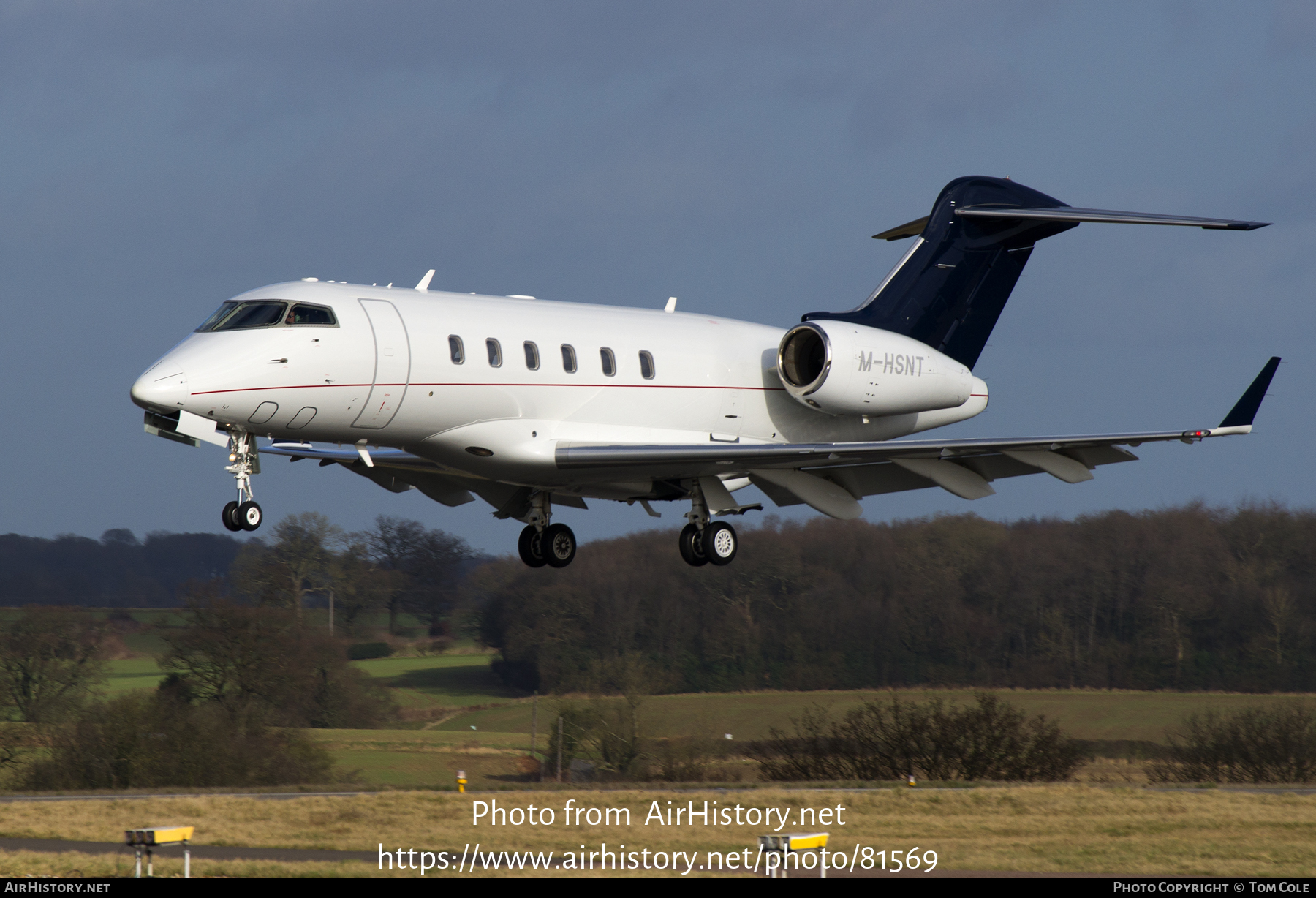 Aircraft Photo of M-HSNT | Bombardier Challenger 300 (BD-100-1A10) | AirHistory.net #81569