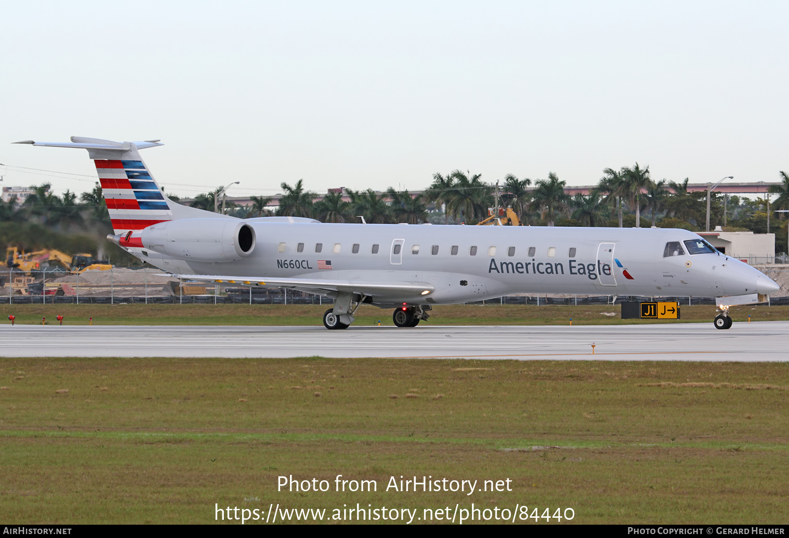 Aircraft Photo of N660CL | Embraer ERJ-145LR (EMB-145LR) | American Eagle | AirHistory.net #84440