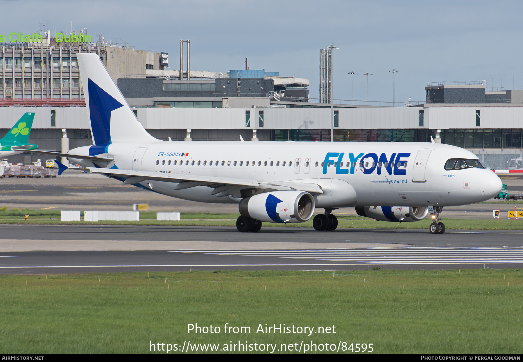 Aircraft Photo of ER-00003 | Airbus A320-232 | FlyOne | AirHistory.net #84595