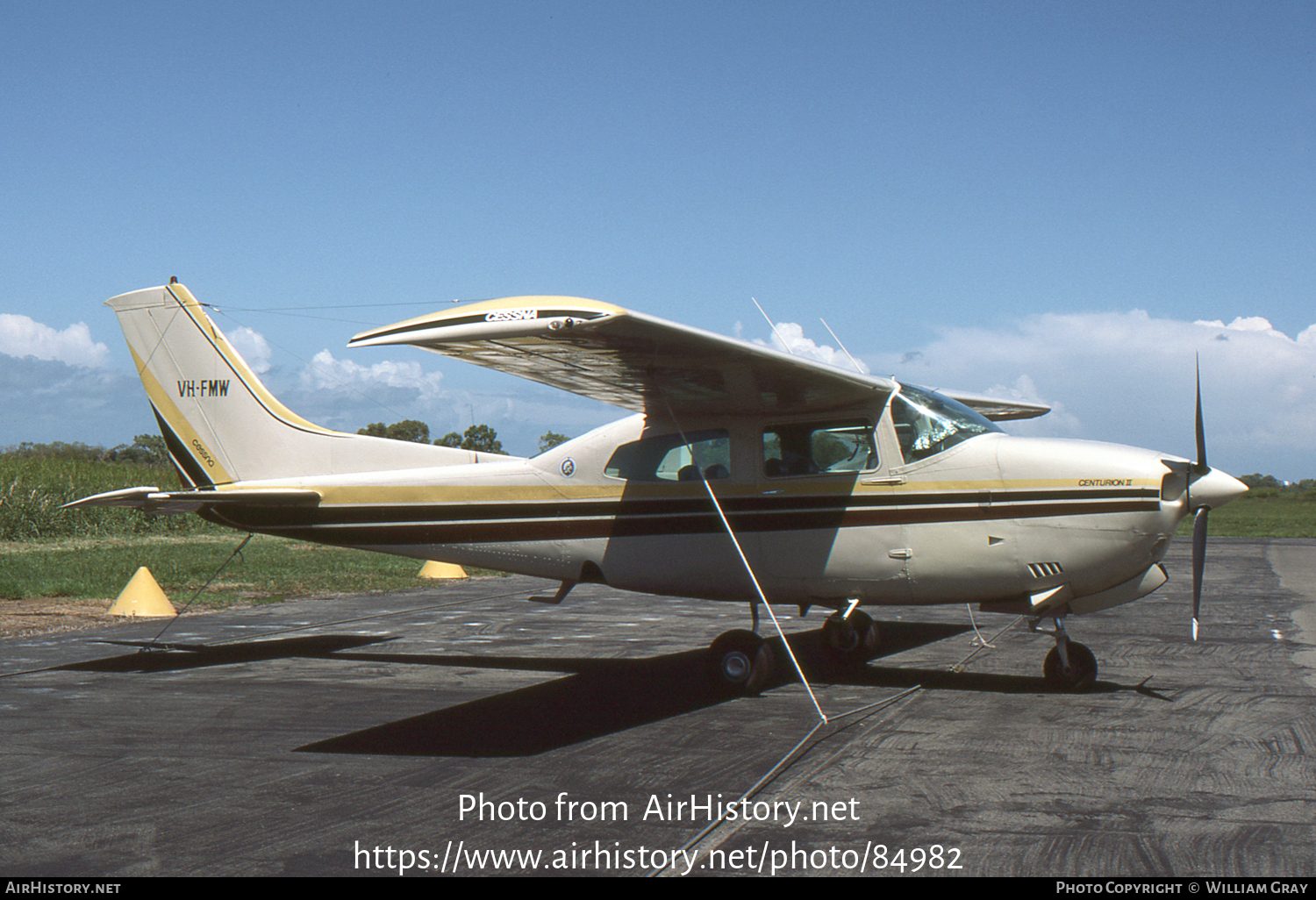 Aircraft Photo of VH-FMW | Cessna 210N Centurion II | AirHistory.net #84982