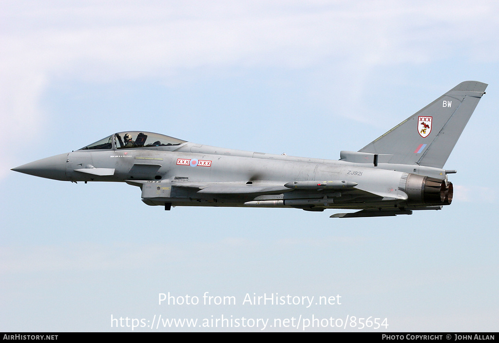 Aircraft Photo of ZJ921 | Eurofighter EF-2000 Typhoon F2 | UK - Air Force | AirHistory.net #85654