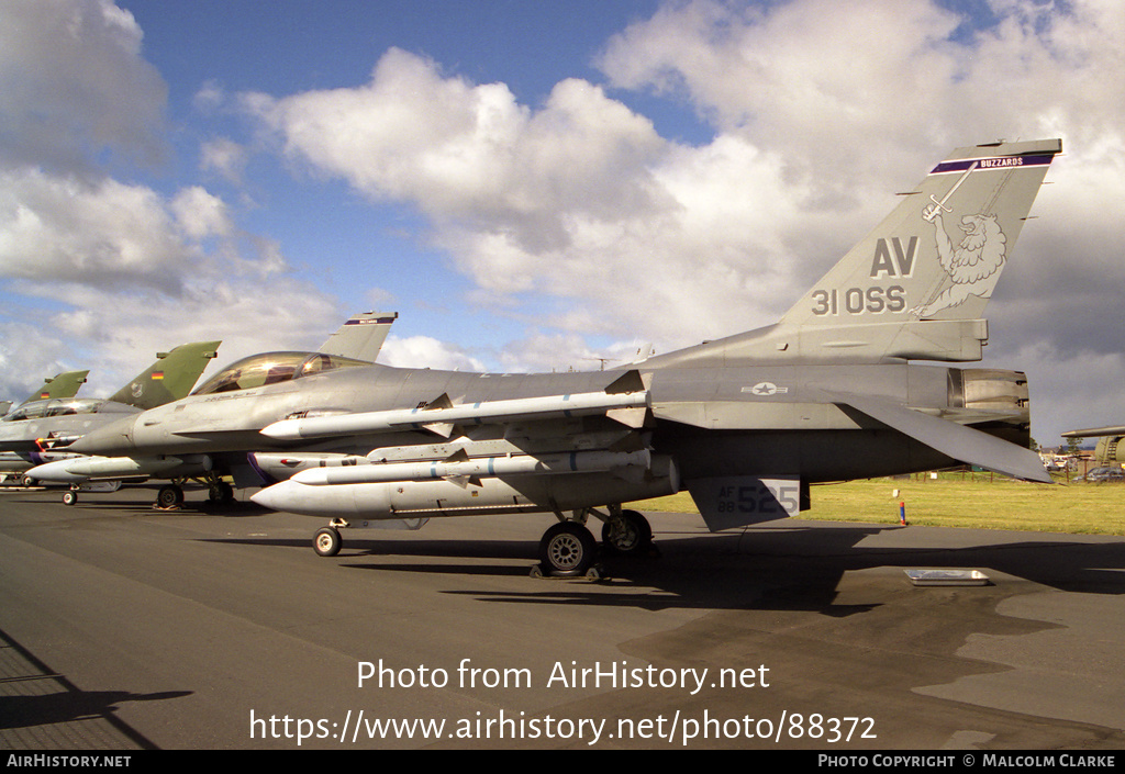 Aircraft Photo of 88-0525 / AF88-525 | General Dynamics F-16CG Night Falcon | USA - Air Force | AirHistory.net #88372