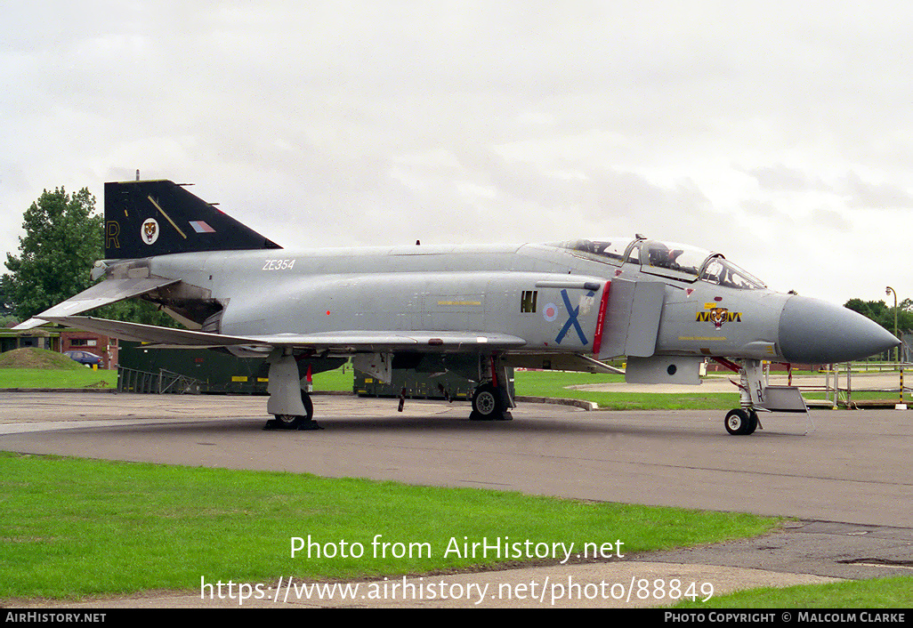 Aircraft Photo of ZE354 | McDonnell Douglas F-4J(UK) Phantom | UK - Air Force | AirHistory.net #88849