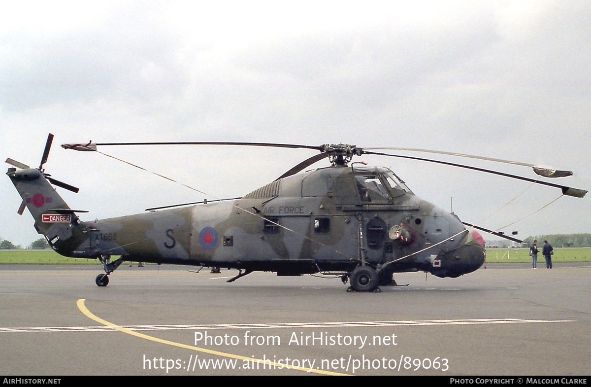 Aircraft Photo of XT668 | Westland WS-58 Wessex HC.2 | UK - Air Force | AirHistory.net #89063