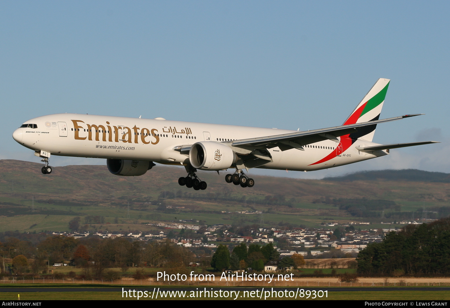 Aircraft Photo of A6-EPC | Boeing 777-31H/ER | Emirates | AirHistory.net #89301