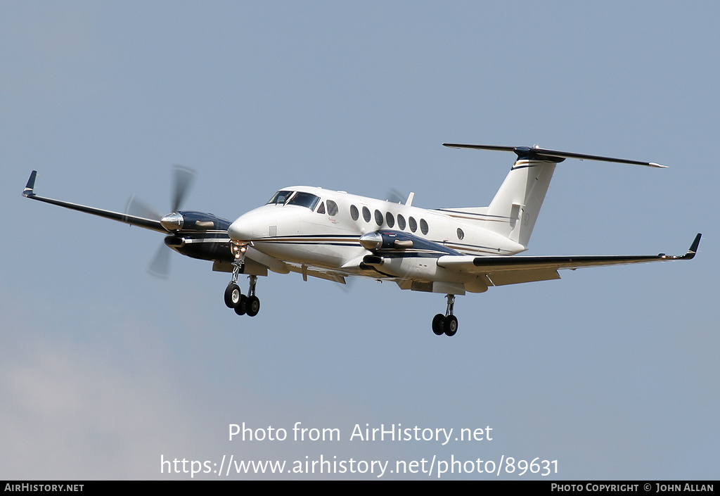 Aircraft Photo of N37172 | Raytheon 350 King Air (B300) | AirHistory.net #89631