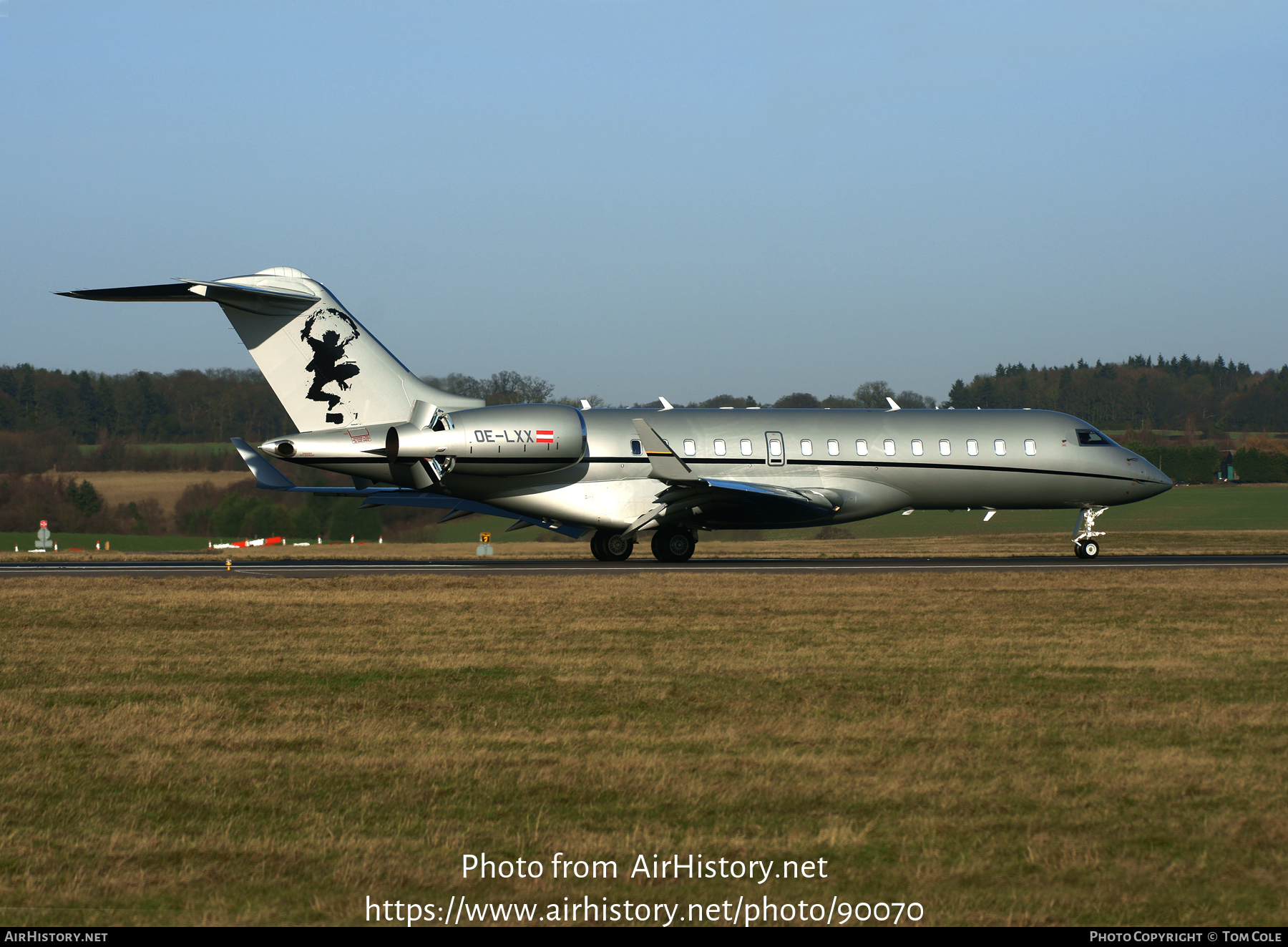 Aircraft Photo of OE-LXX | Bombardier Global Express (BD-700-1A10) | AirHistory.net #90070