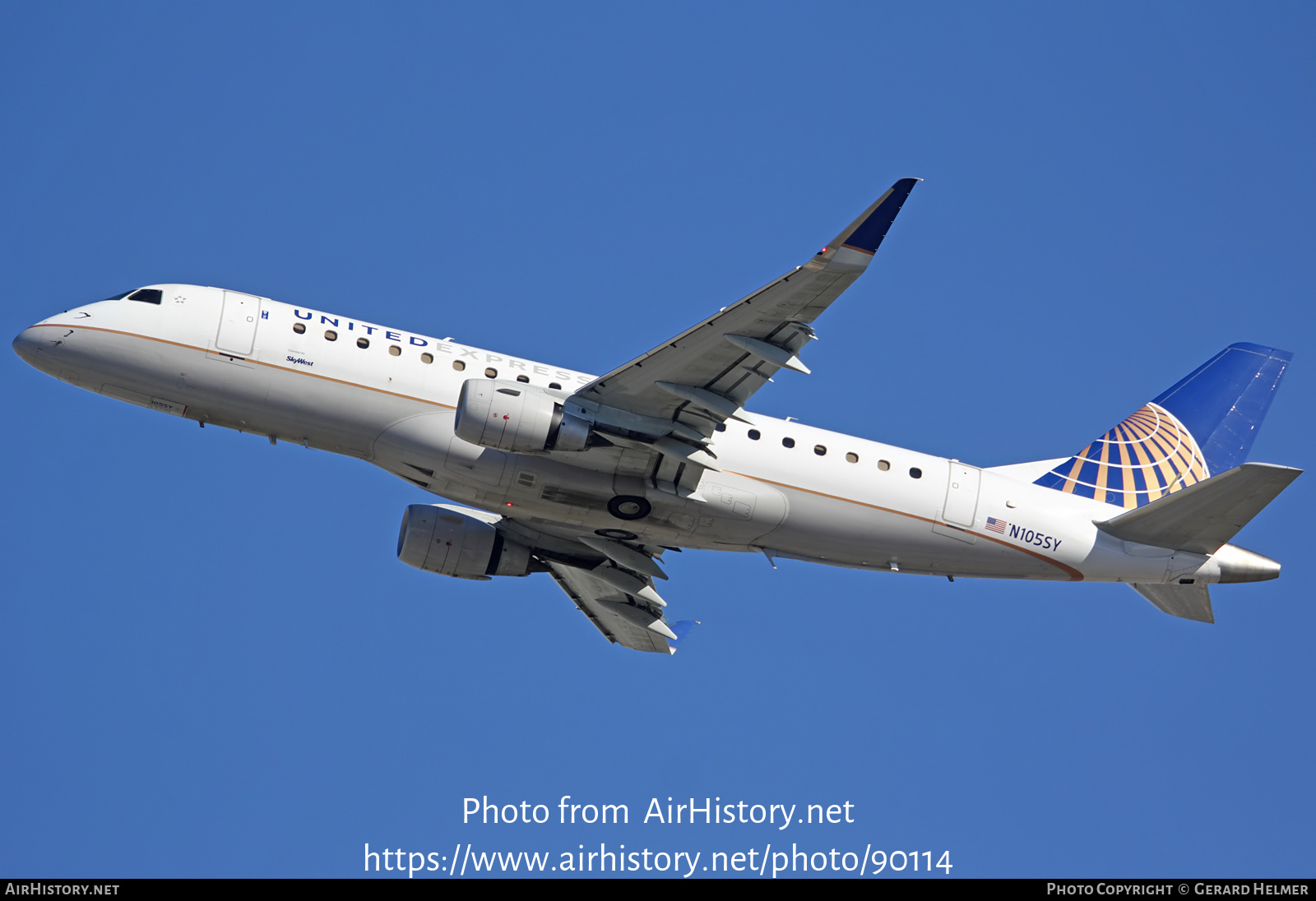 Aircraft Photo of N105SY | Embraer 175LR (ERJ-170-200LR) | United Express | AirHistory.net #90114