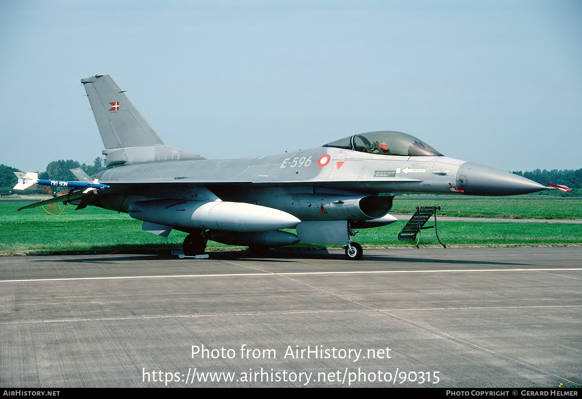 Aircraft Photo of E-596 | General Dynamics F-16A Fighting Falcon | Denmark - Air Force | AirHistory.net #90315