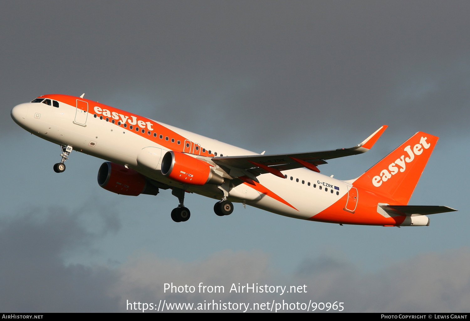 Aircraft Photo of G-EZRK | Airbus A320-214 | EasyJet | AirHistory.net #90965