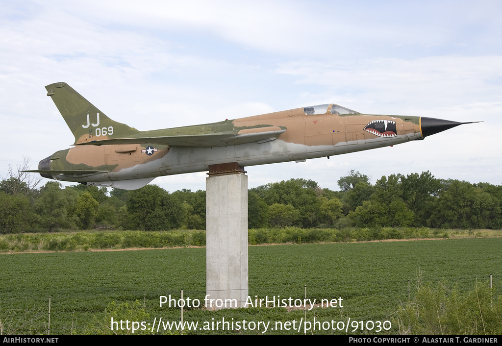 Aircraft Photo of 61-0069 / AF61-069 | Republic F-105D Thunderchief | USA - Air Force | AirHistory.net #91030