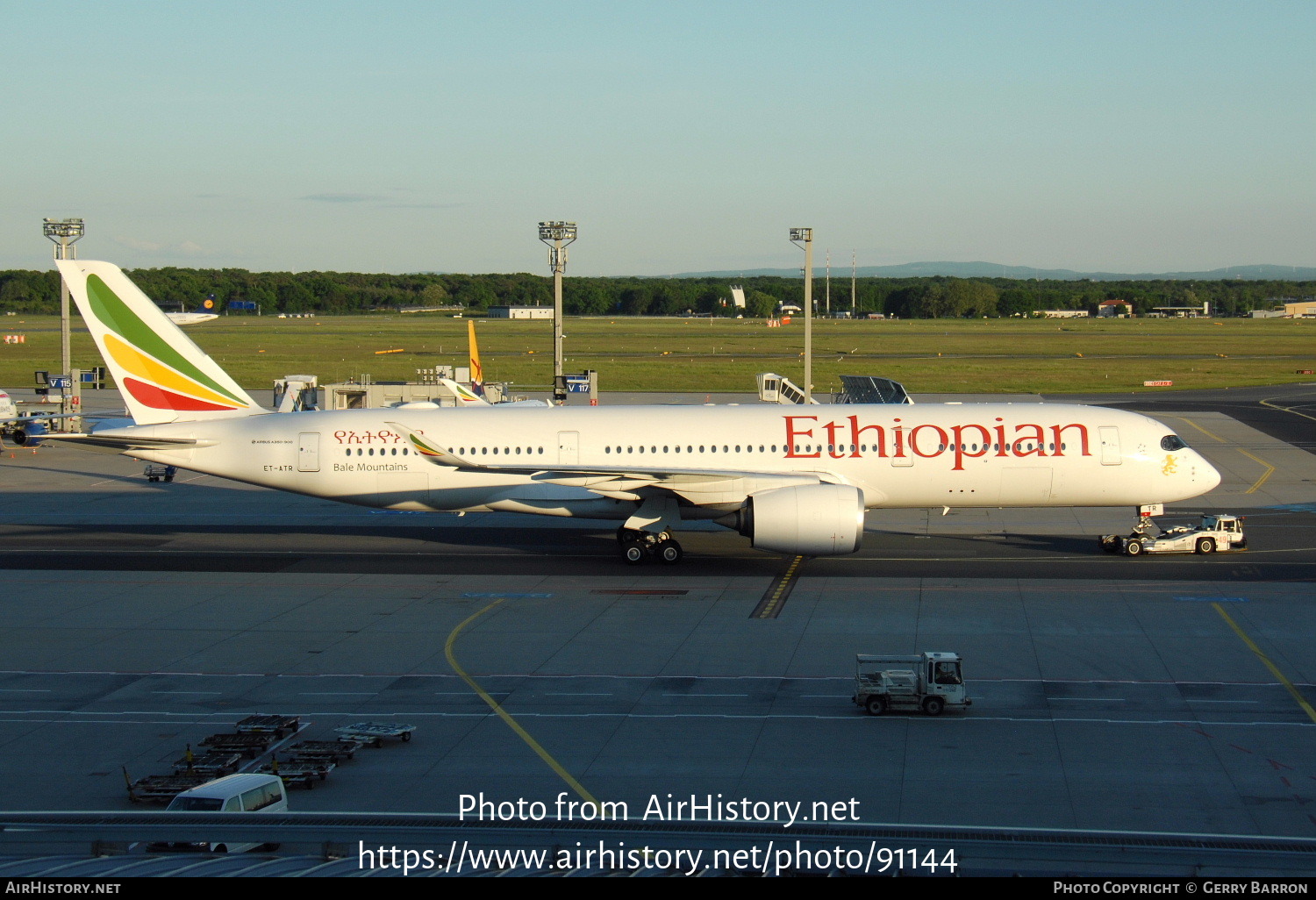 Aircraft Photo of ET-ATR | Airbus A350-941 | Ethiopian Airlines | AirHistory.net #91144