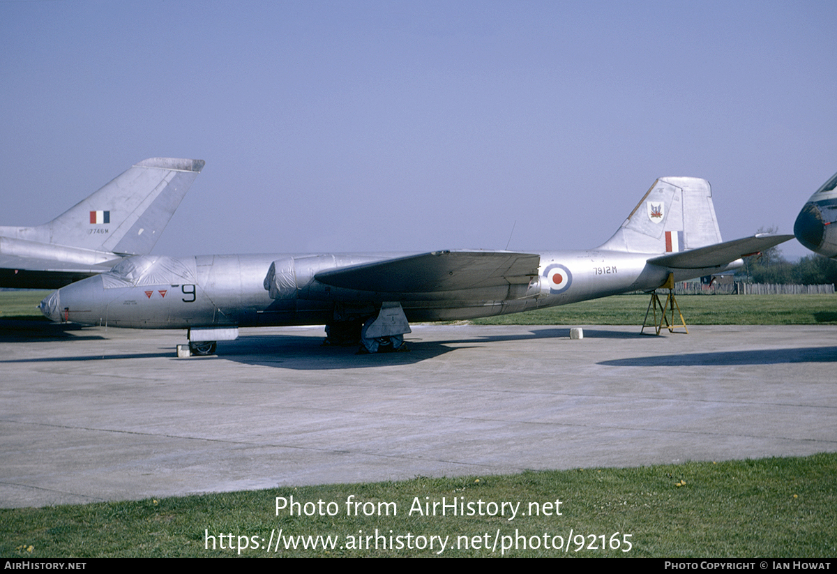 Aircraft Photo of 7912M | English Electric Canberra B2 ...