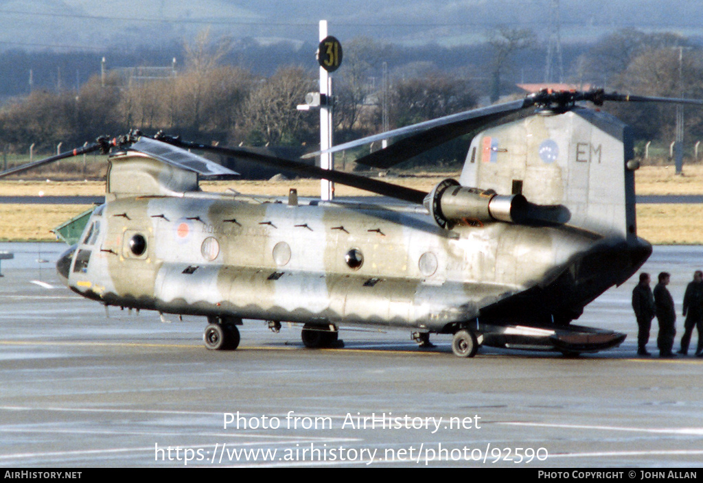 Aircraft Photo of ZA717 | Boeing Vertol Chinook HC1 (352) | UK - Air Force | AirHistory.net #92590