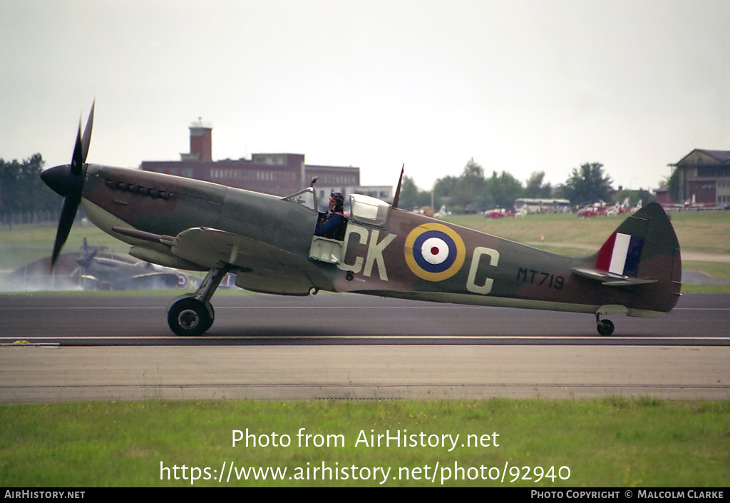 Aircraft Photo of G-VIII / MT719 | Supermarine 359 Spitfire LF8C | UK - Air Force | AirHistory.net #92940