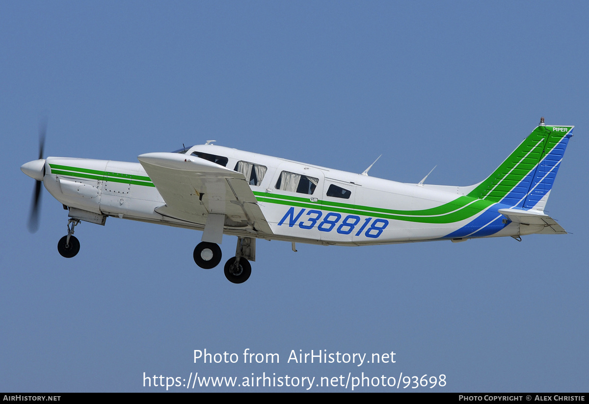 Aircraft Photo of N38818 | Piper PA-32R-300 Cherokee Lance | AirHistory.net #93698