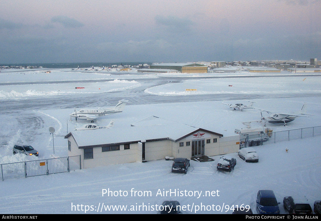 Airport photo of Reykjavík (BIRK / RKV) in Iceland | AirHistory.net #94169