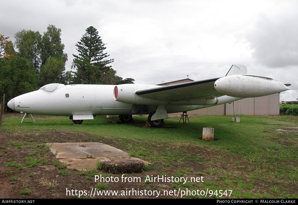 Aircraft Photo of WH700 | English Electric Canberra B2 | UK - Air Force | AirHistory.net #94547