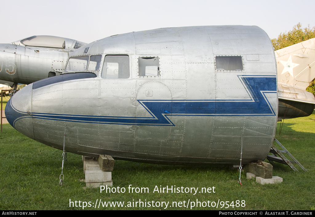 Aircraft Photo of HA-LIU | Lisunov Li-2T | Malév - Hungarian Airlines | AirHistory.net #95488