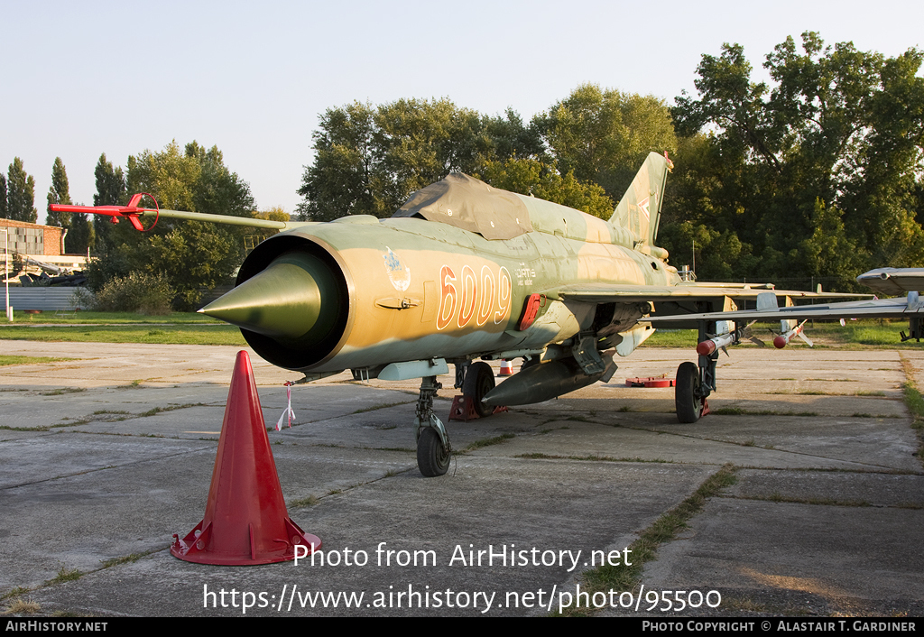 Aircraft Photo of 6009 | Mikoyan-Gurevich MiG-21bis | Hungary - Air Force | AirHistory.net #95500