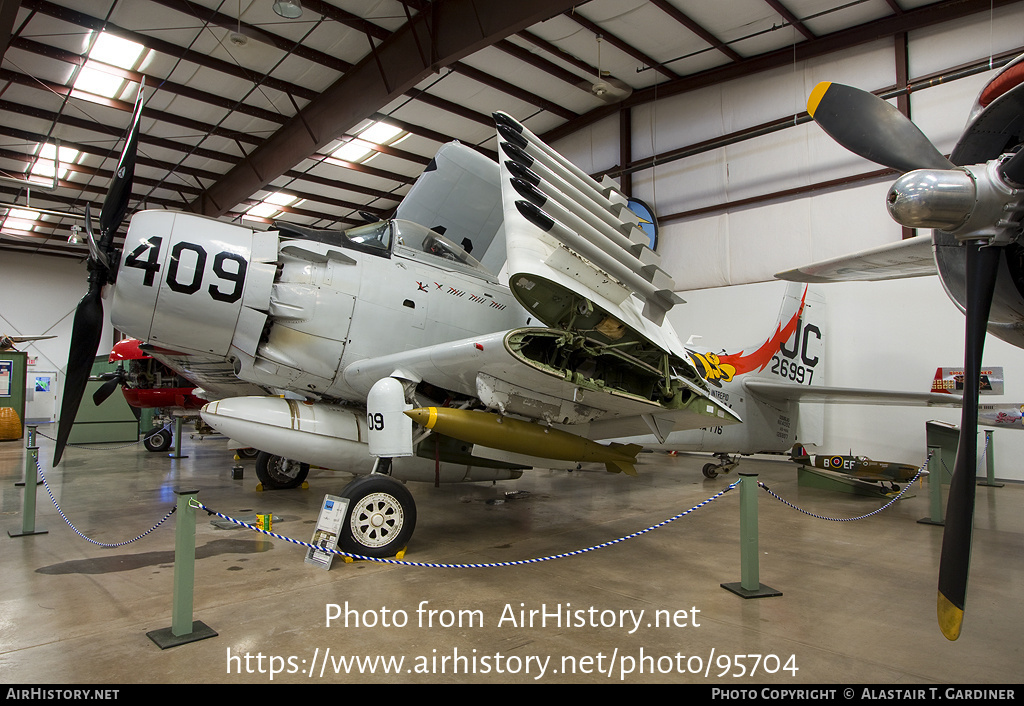 Aircraft Photo of N409Z / NX409Z / 126997 | Douglas A-1D Skyraider (AD-4NA) | USA - Navy | AirHistory.net #95704