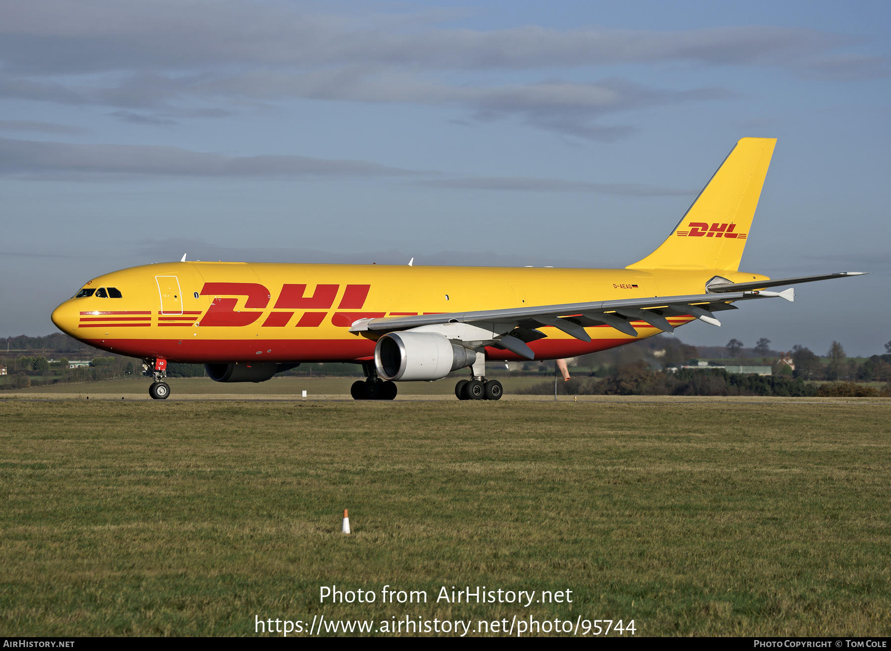 Aircraft Photo of D-AEAQ | Airbus A300B4-622R(F) | DHL International | AirHistory.net #95744