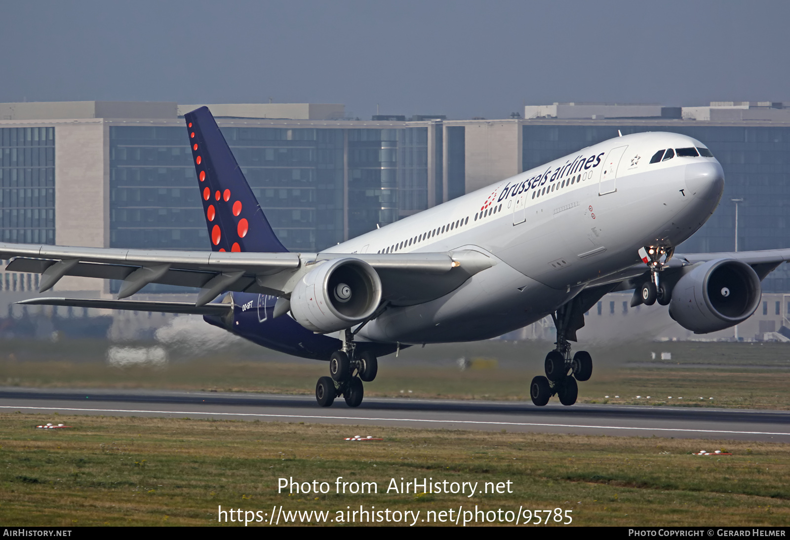 Aircraft Photo of OO-SFT | Airbus A330-223 | Brussels Airlines | AirHistory.net #95785