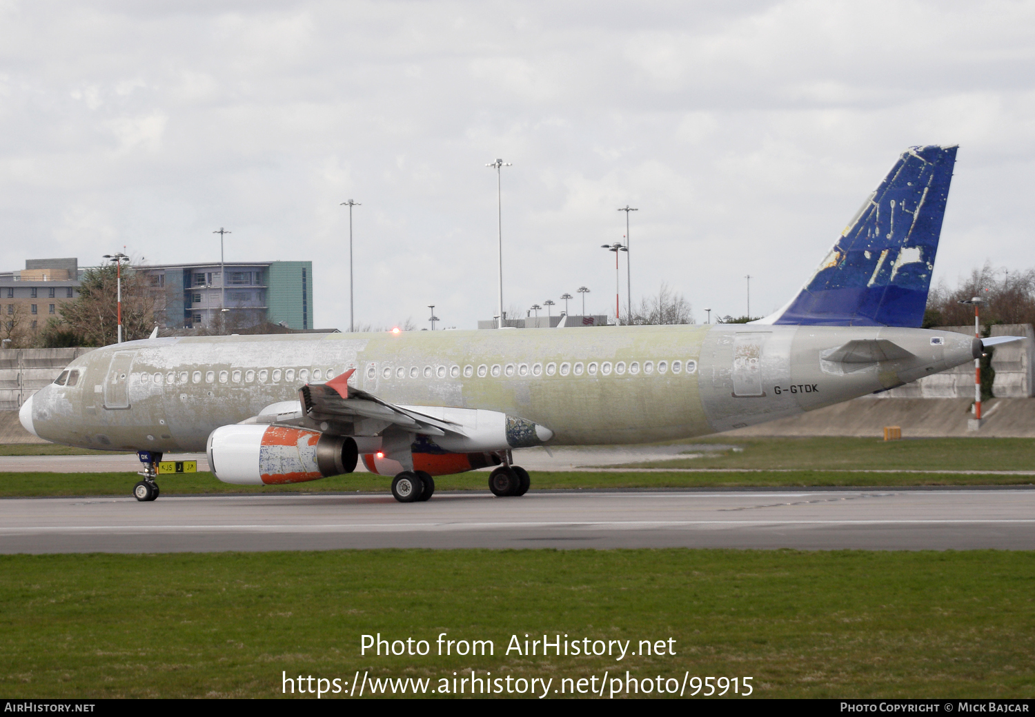 Aircraft Photo of G-GTDK | Airbus A320-231 | AirHistory.net #95915