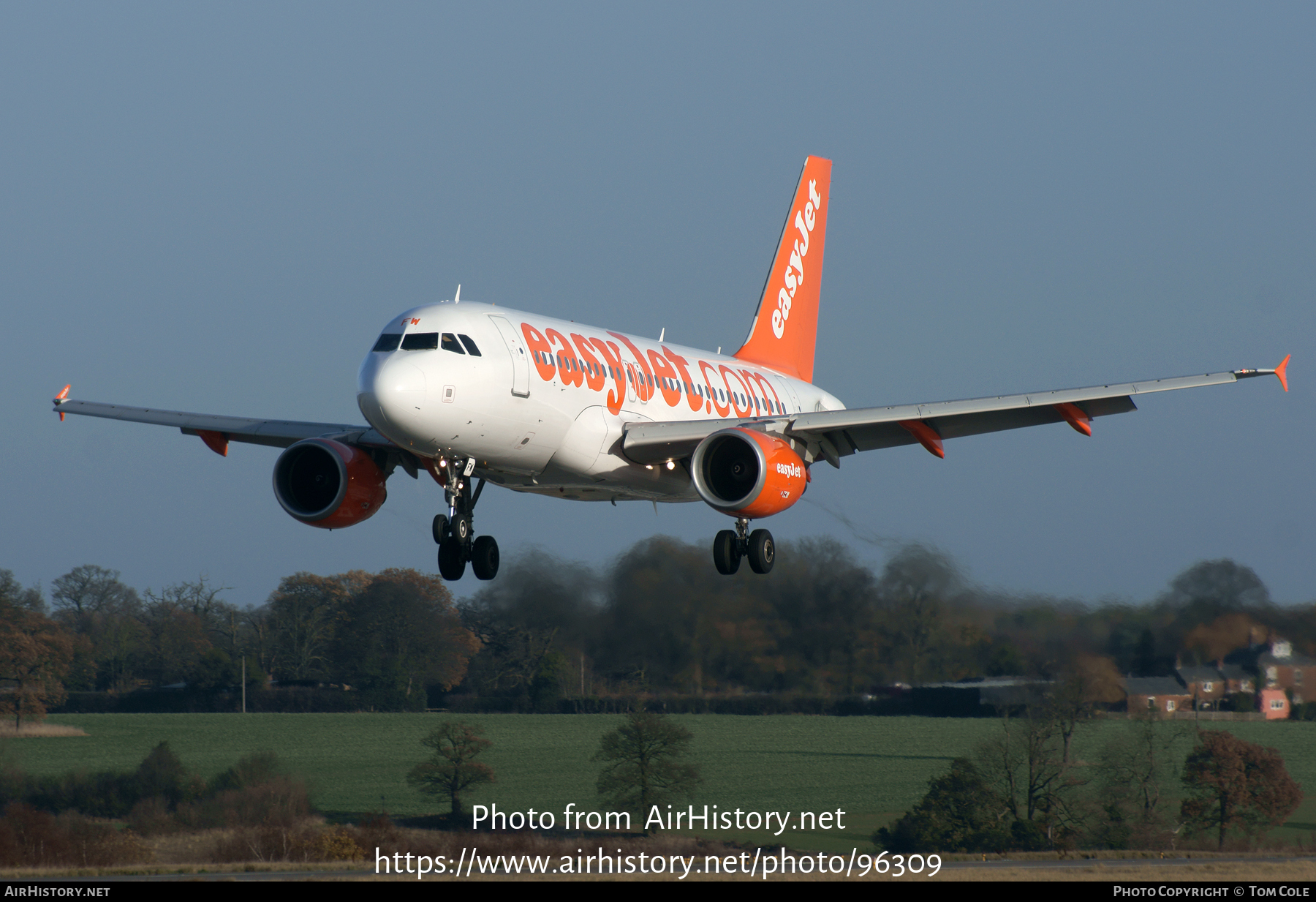 Aircraft Photo of G-EZFW | Airbus A319-111 | EasyJet | AirHistory.net #96309