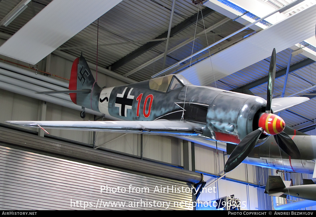 Aircraft Photo of 10 | Focke-Wulf Fw-190A-3 (replica) | Germany - Air Force | AirHistory.net #96325