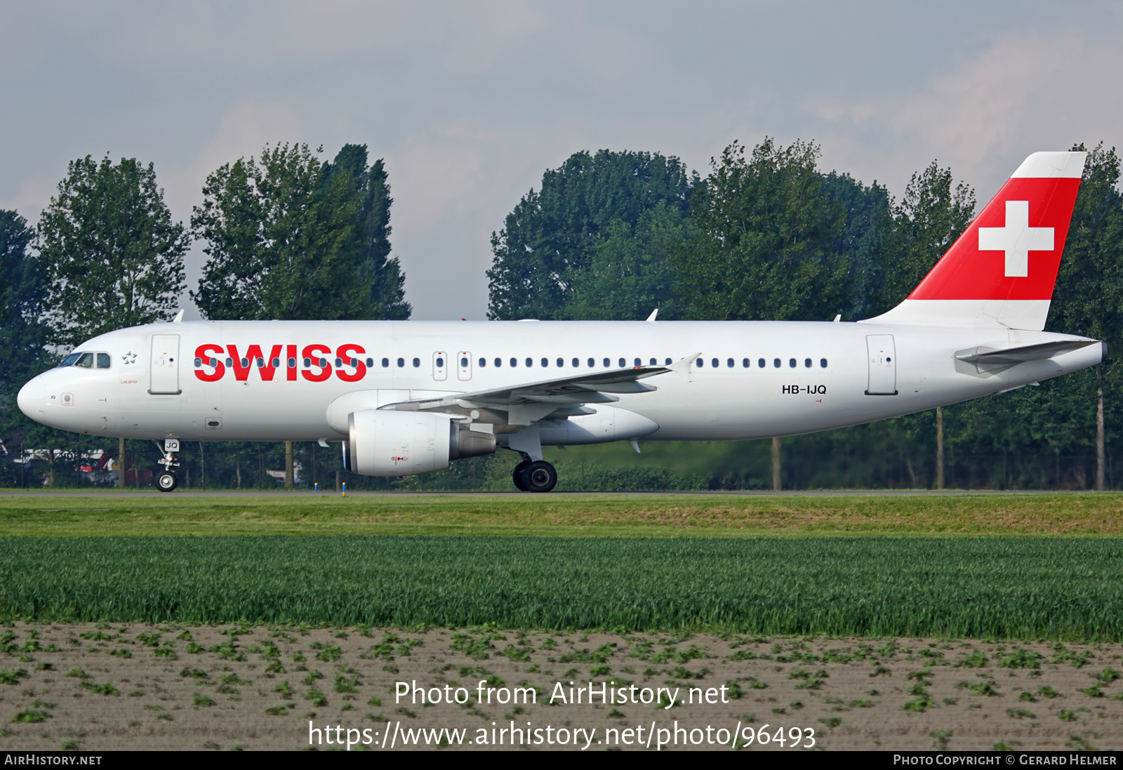 Aircraft Photo of HB-IJQ | Airbus A320-214 | Swiss International Air Lines | AirHistory.net #96493