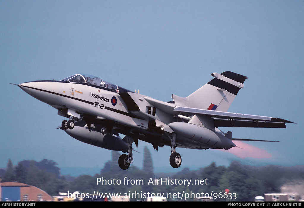 Aircraft Photo of ZA254 | Panavia Tornado F2 | UK - Air Force | AirHistory.net #96633