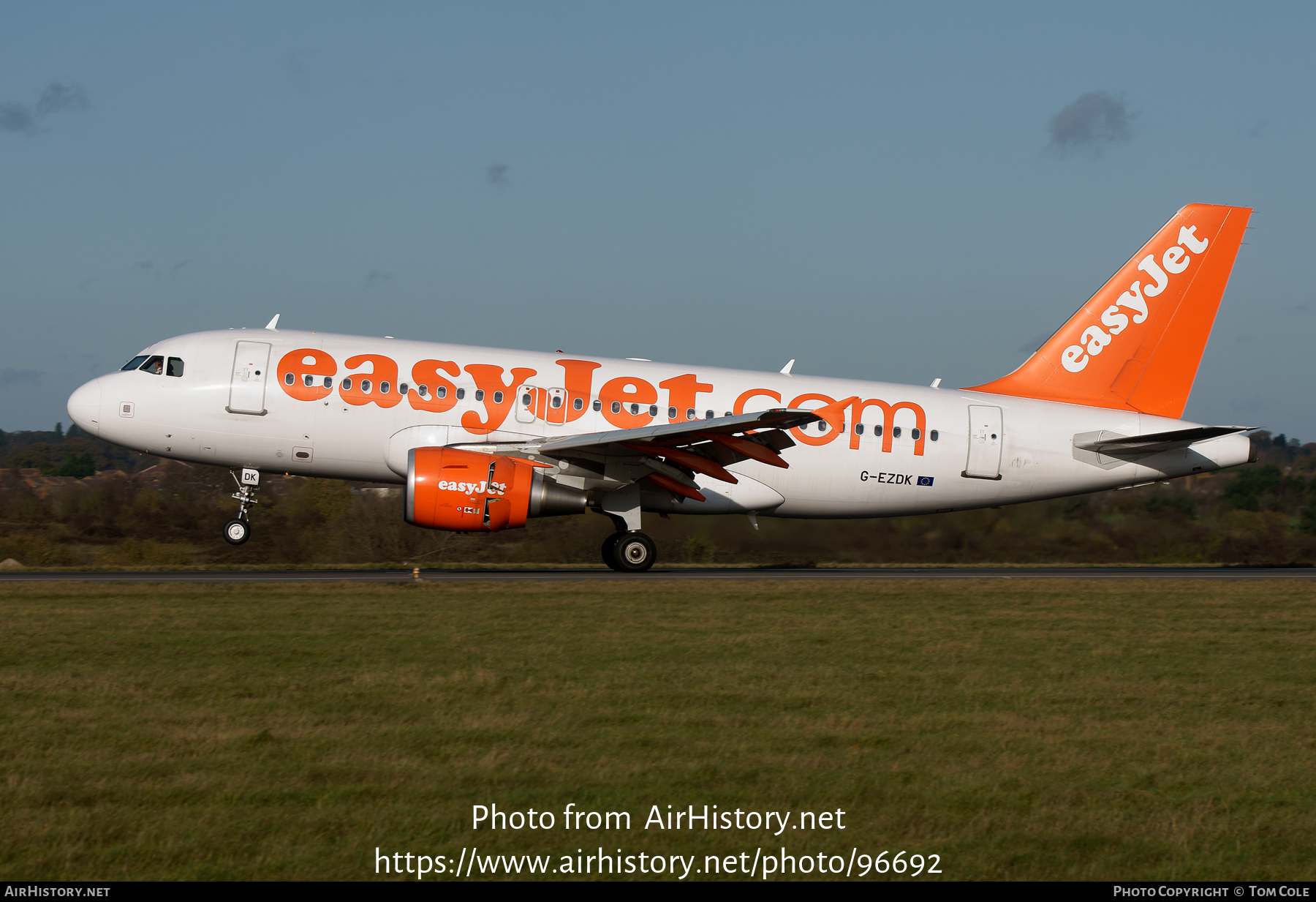 Aircraft Photo of G-EZDK | Airbus A319-111 | EasyJet | AirHistory.net #96692