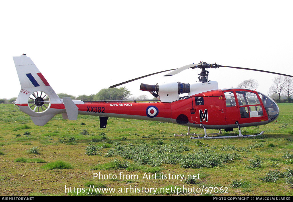 Aircraft Photo of G-BZYB / XX382 | Aerospatiale SA-341D Gazelle HT3 | UK - Air Force | AirHistory.net #97062