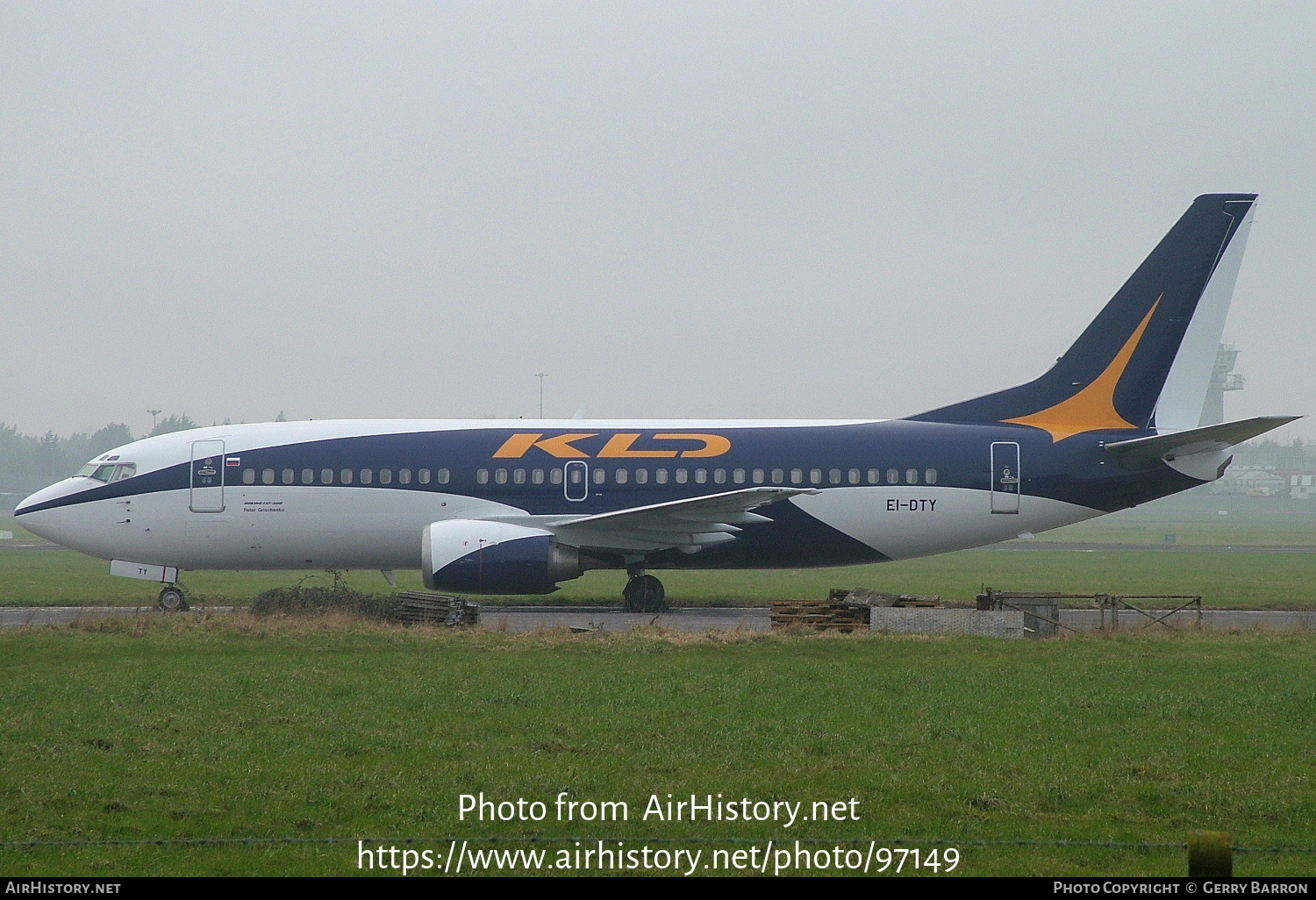 Aircraft Photo of EI-DTY | Boeing 737-3M8 | KD Avia | AirHistory.net #97149