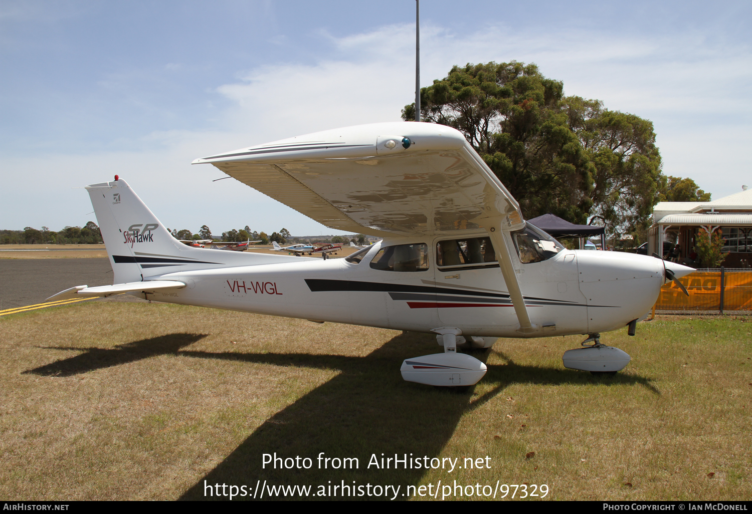 Aircraft Photo of VH-WGL | Cessna 172S Skyhawk SP | AirHistory.net #97329