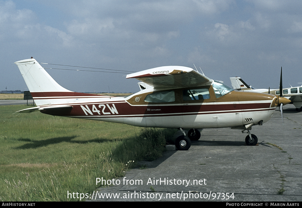 Aircraft Photo of N42W | Cessna T210L Turbo Centurion | AirHistory.net #97354