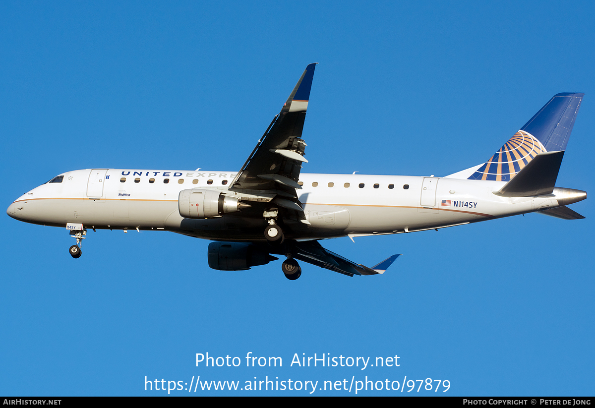 Aircraft Photo of N114SY | Embraer 175LR (ERJ-170-200LR) | United Express | AirHistory.net #97879