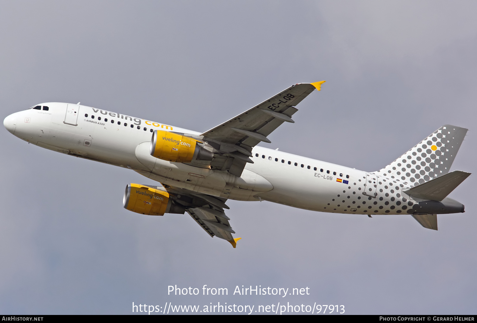 Aircraft Photo of EC-LOB | Airbus A320-214 | Vueling Airlines ...