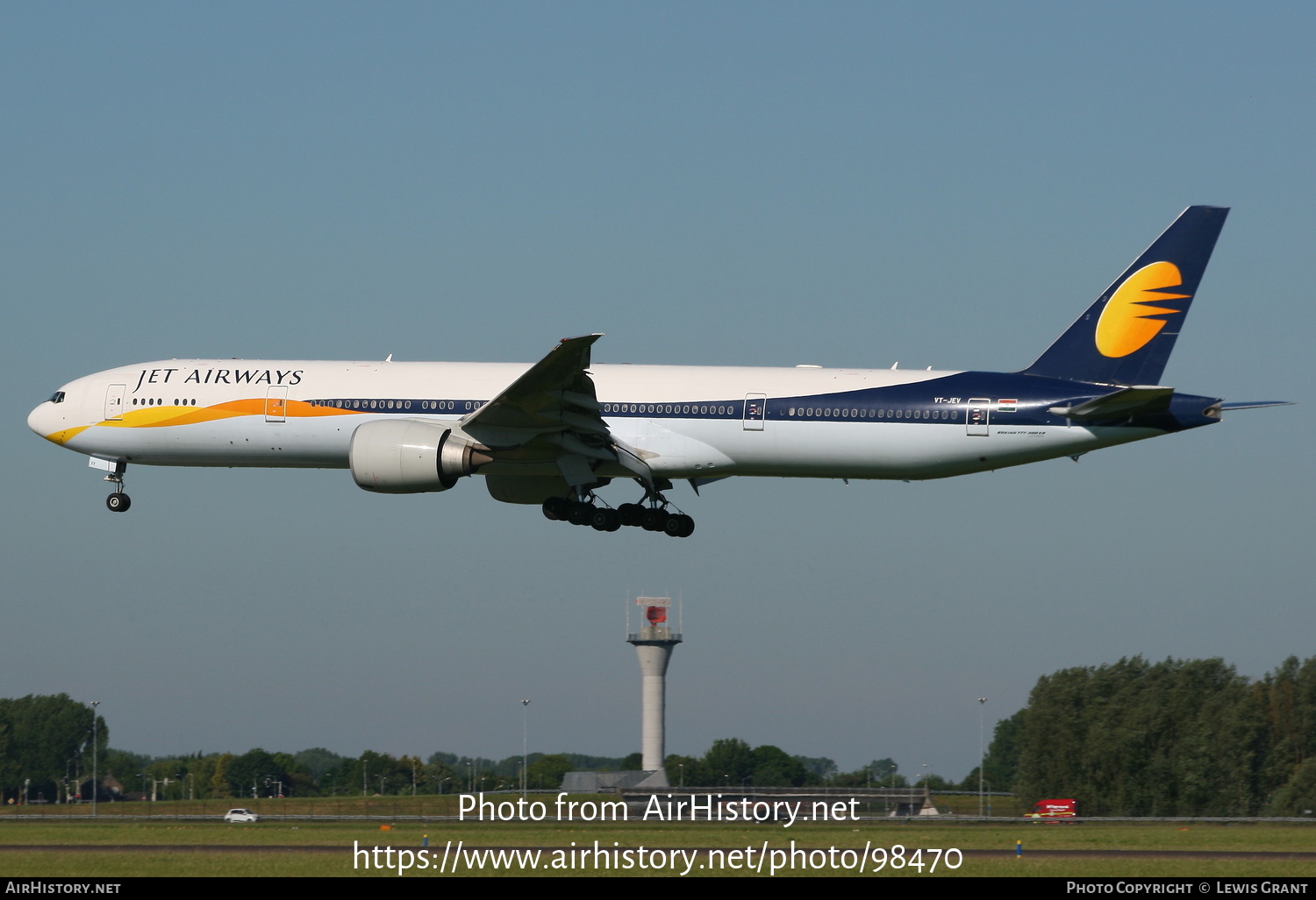 Aircraft Photo of VT-JEV | Boeing 777-35R/ER | Jet Airways | AirHistory.net #98470