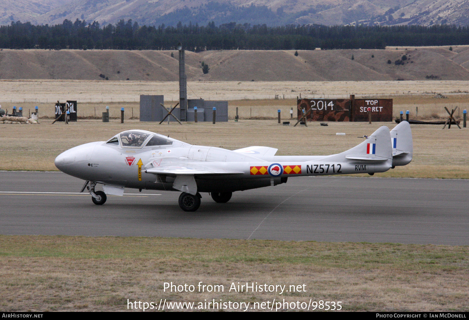 Aircraft Photo of ZK-RVM / RVM / NZ5712 | De Havilland D.H. 115 Vampire T55 | New Zealand - Air Force | AirHistory.net #98535